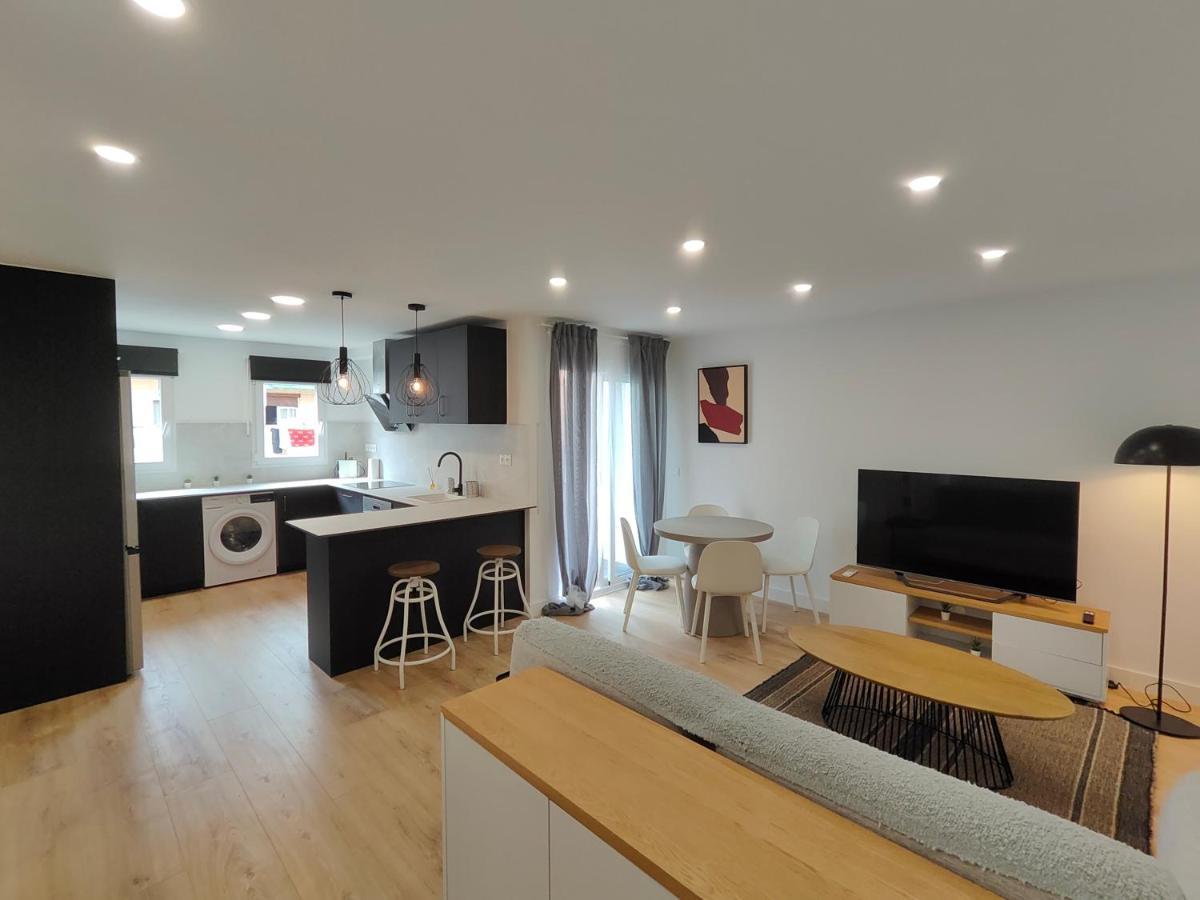 Fantastic Apartment Sant Adria Beach Sant Adrià de Besòs Exteriör bild