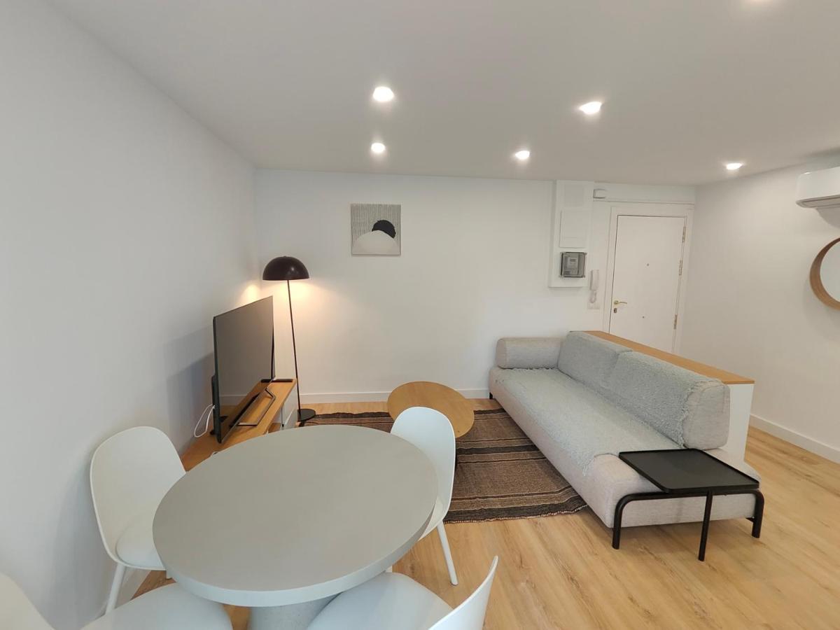 Fantastic Apartment Sant Adria Beach Sant Adrià de Besòs Exteriör bild